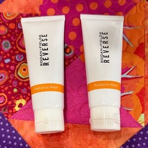 Rodan + Fields Reverse Radiance Mask
